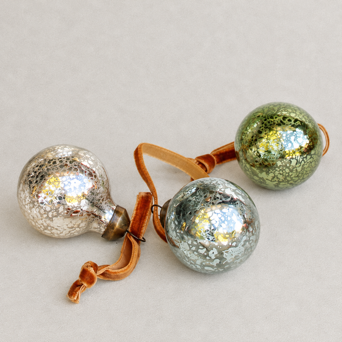 Mini Mercury-Style Glass Christmas Ball Ornament - image 2
